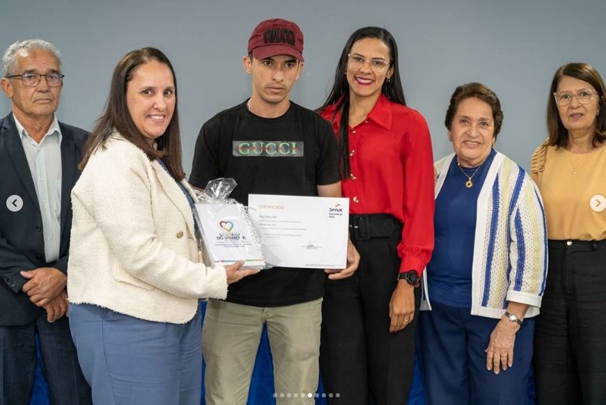 PARCERIA: Santanenses comemoram conclusão de cursos profissionais do Senac Alagoas