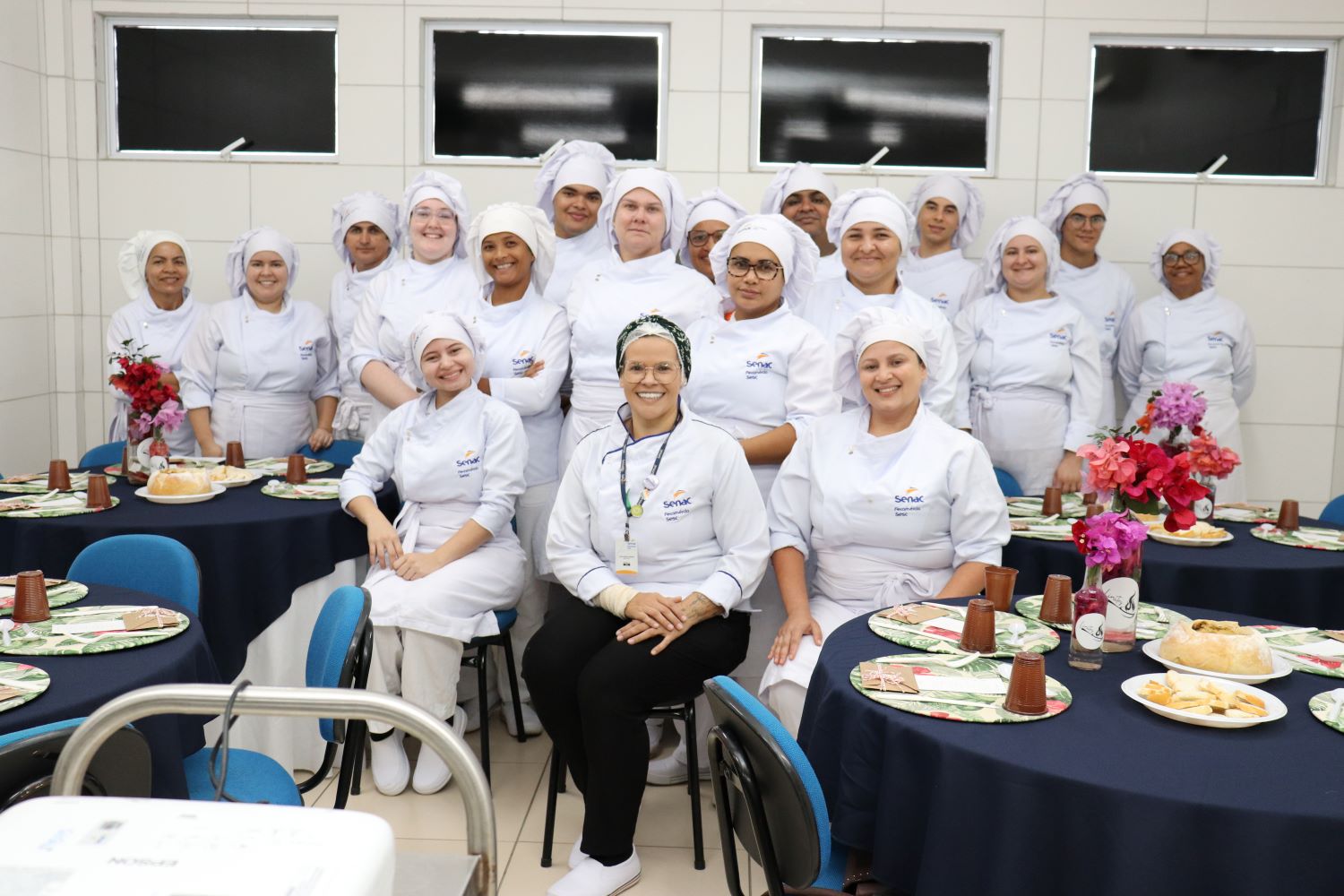 (FOTOS) Primeira turma do curso Técnico em Gastronomia do Senac Agreste conclui curso e emociona convidados com pratos da alta gastronomia